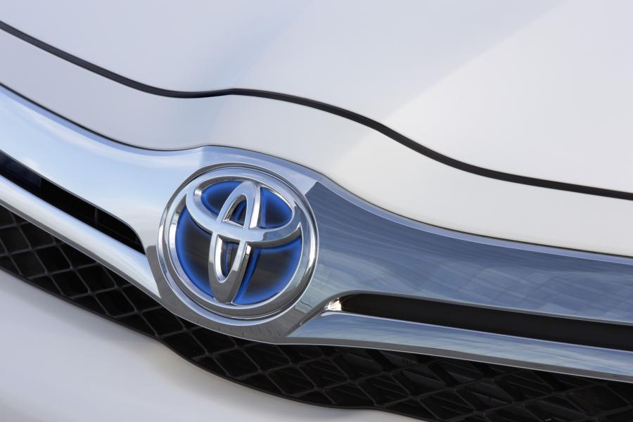  Toyota Auris HSD 2010 года  (фото 23 из 111)